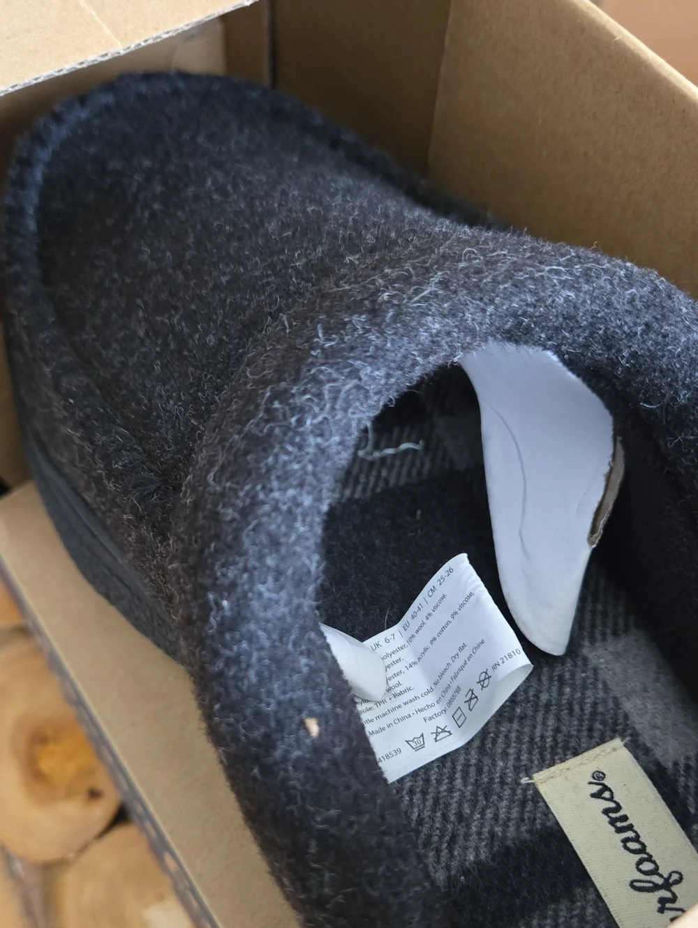 NEW In BOX Dearfoams Memory Foam Slippers Mens SMALL 7/8